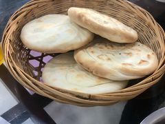 烧饼-盈盈水盆羊肉