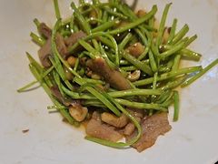 -黄泥岗·地道湖北菜(奥特莱斯店)