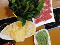手切鲜羊肉-美滋欢乐火锅