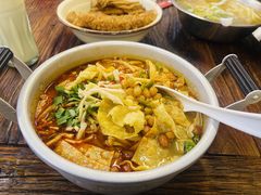 -丽丽三鲜螺蛳粉(田林路店)