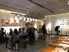 大堂-喜茶(深圳东门1234店)