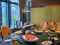 -鼎泰亨·海鲜牛肉餐厅(滨江店)