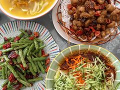 -天天向上素食餐厅(五台山店)