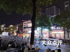 -万达广场(南昌红谷滩店)