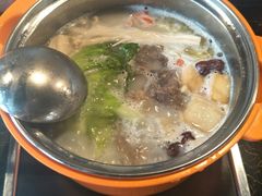 -轩于鲜旋转自助小火锅(新之城购物广场店)