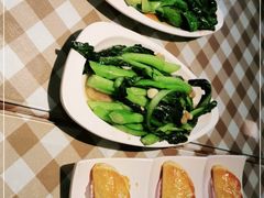 -新大咀港式茶餐厅(宝山万达店)