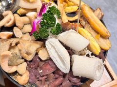 -一朵菌·野生菌探索家火锅(南亚店)