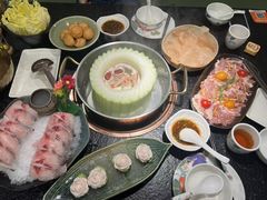 -得意咚瓜·顺德鱼生·冬瓜火锅(深圳首店)