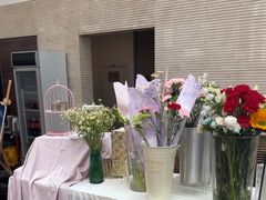 -天津波士信达奔驰4S店(卫津南路店)