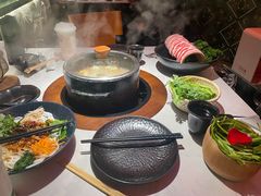 -芸山季·云南野生菌火锅(人民广场来福士店)