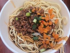 -万哈子红油面粉馆(户部巷店)