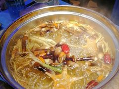 -千岛蚝高压锅生蚝·人参火锅(白云万达店)