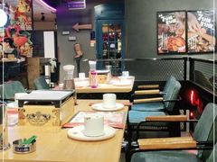 大堂-喝丢一只鞋海鲜烧烤·海肠捞饭(东关街店)