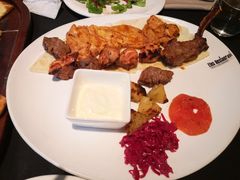 -Efes Turkish & Mediterranean Cuisine 艾菲斯餐厅(陆家嘴店)