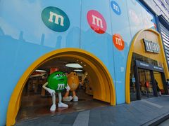 -m豆巧克力世界(上海世茂广场店)