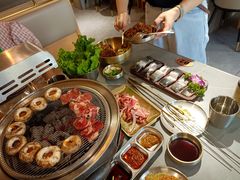 -围炉肉舍•炭烤活鳗•丹东海鲜烤肉(步行街店)