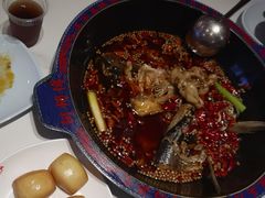 -何师傅美蛙鱼头(汉街店)