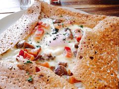 鸡蛋蘑菇熏肉荞麦可丽饼-RAC BAR(安福路店)