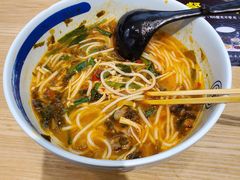 -花馬肆.云南过桥米线(汉神购物广场现场熬汤店)