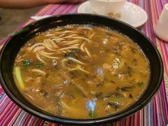 -香巴拉云南餐厅(华莱坞店)