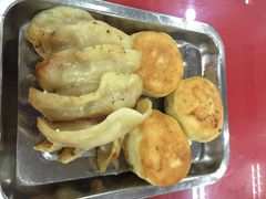 牛肉煎包-清真·玛丽亚新疆菜主题餐厅(浙江中路店)