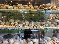 面包甜点陈列柜-面包谷Grains n' Beans(九号公馆店)