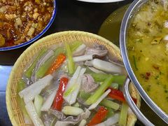 -聚八方土菜馆(余松路店)