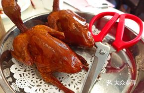 Hua Diau Steamed Drunken Young Pigeon