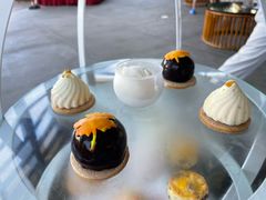 -亚龙湾喜来登·美景台大堂吧