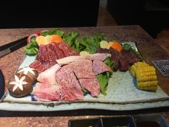 -炼火烤肉店