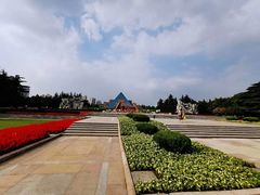 -上海市龙华烈士陵园