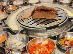 -GOGIYA·咕叽吖韩国传统烤肉店(东方新天地店)