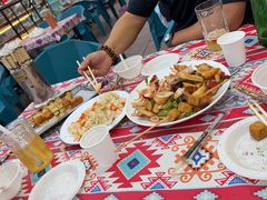 -布尔津河堤夜市