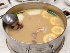 -肥仔文澳门猪骨煲(南京西路店)