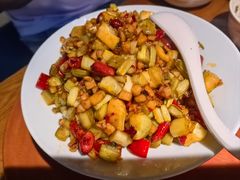 -吃饭皇帝大土家民族菜(荟聚店)