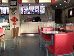 大堂-李先生牛肉面大王(营口大润发店)