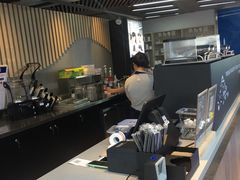 -瑞幸咖啡(镇江新城吾悦广场店)