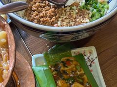 -蜗牛小馆醉乡民谣云南菜(惠新西里店)