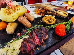 -Mark&Mars Restaurant