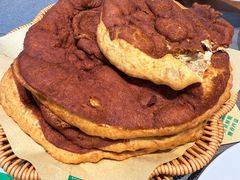 刚出锅的油饼-黑窑厂糖油饼烤鸭·清真菜(黑窑厂街店)