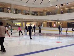 -陈露国际冰上中心(天津嘉里汇店)