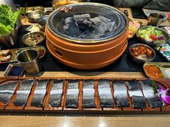 -金家炭火烤肉烤鳗鱼(环球中心店)