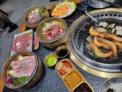 -何发发和牛烧肉·鳗鱼榴莲放题自助(乐峰广场店)