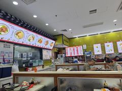 -龙记桂林米粉(财满街店)