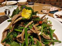 -山楂树融合菜餐厅