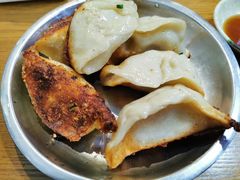 -黄阿姨锅贴大王(万航渡路店)