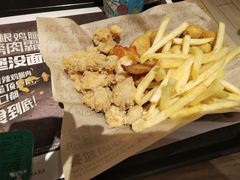 -枫叶小镇奥特莱斯