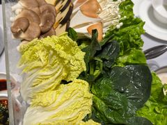 -红鼎豆捞·非遗鲍皇汤火锅(宝丰路店)