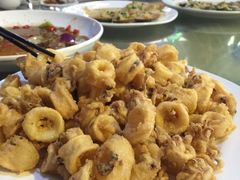 -四川小胡子海鲜(丁村万人海鲜广场店)