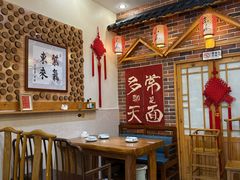 -东来菜馆•手抓海鲜家常菜•海鲜锅贴